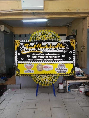 Papan Bunga di Wantilan Cipeundeuy